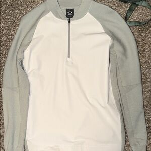 Oakley Men's Zip-Up Sweater in Gray and White
